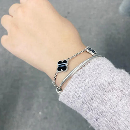 [LUXORA] CLOVER 5 MOTIF PULSAR STONE BRACELET COLLECTION