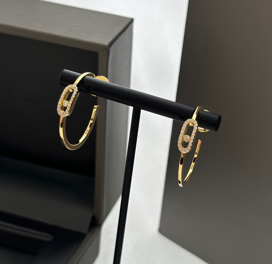 [LUXORA]CREOLES MOVE UNO PM DIAMOND EARRINGS