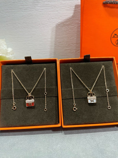 [LUXORA]H CIRCE MOISSANITE PENDANT NECKLACE GOLD