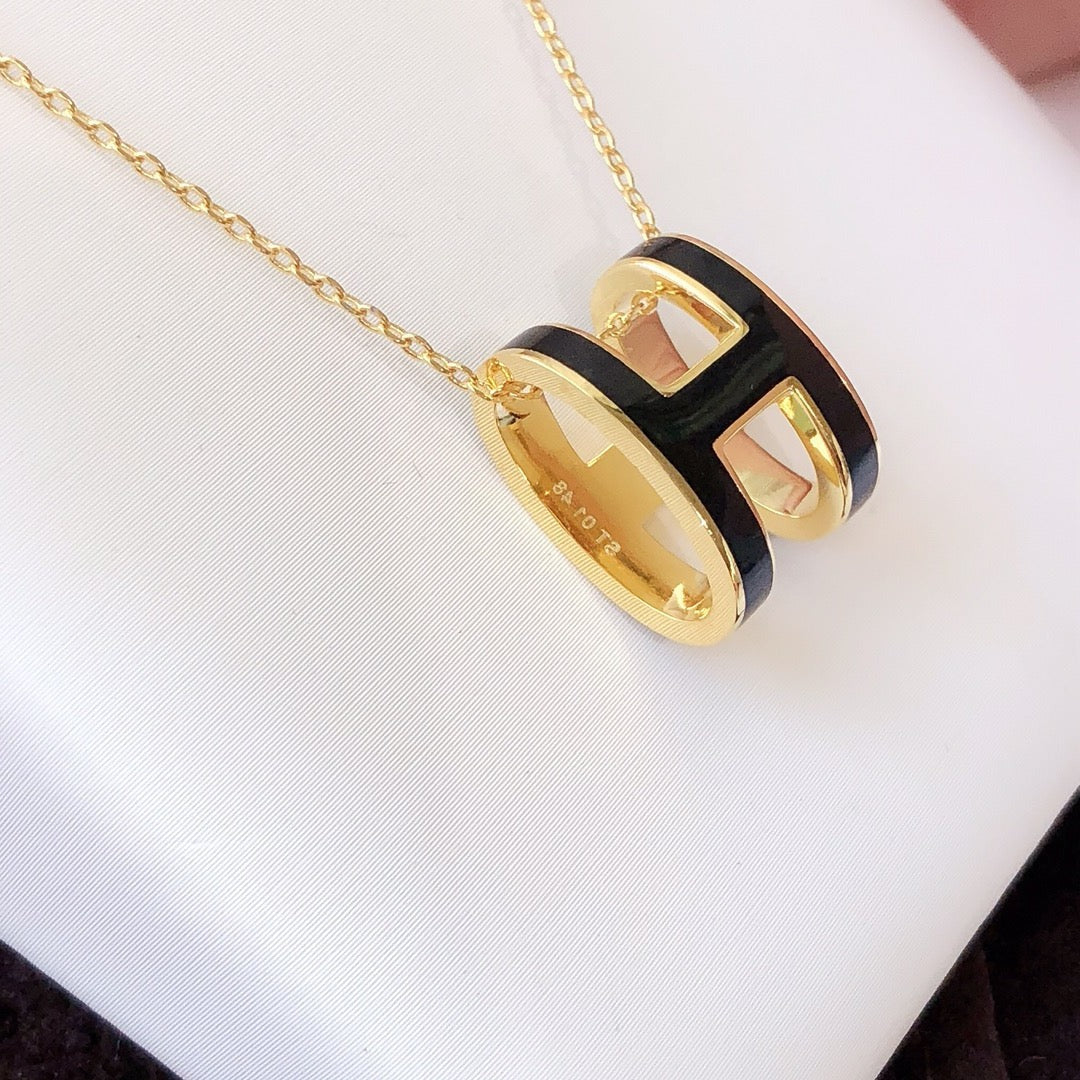 [LUXORA]HM CLIC BLACK ENAMEL GOLD NECKLACE