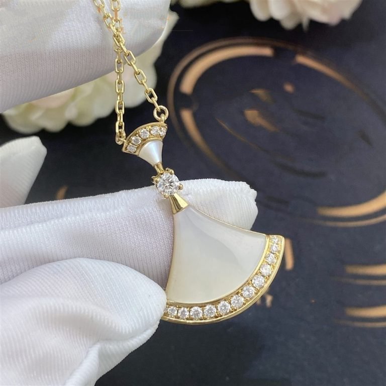 [LUXORA]DREAM NECKLACE MOP GOLD DIAMOND