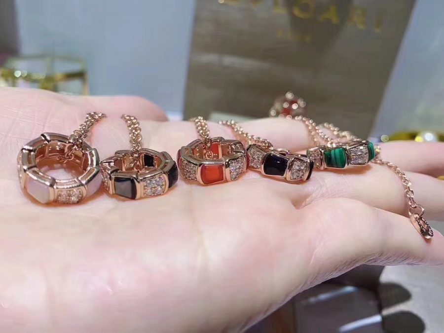 [LUXORA]SERPENTI PEDANT DIAMOND NECKLACE