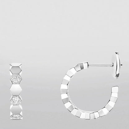 [LUXORA]Hollow Design Four-Leaf Clover Flower Shape Ring