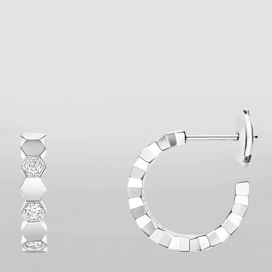 [LUXORA]Hollow Design Four-Leaf Clover Flower Shape Ring