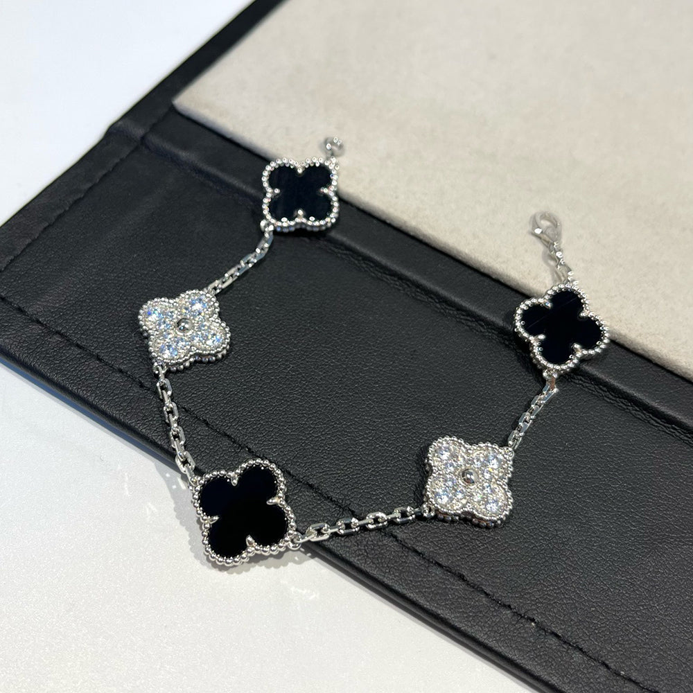 [LUXORA] CLOVER 5 MOTIF ONYXS BRACELET COLLECTION