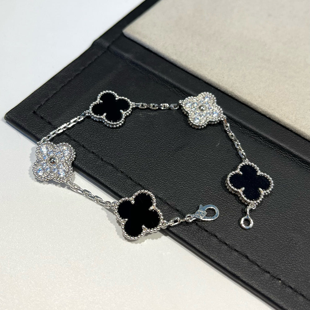 [LUXORA] CLOVER 5 MOTIF ONYXS BRACELET COLLECTION