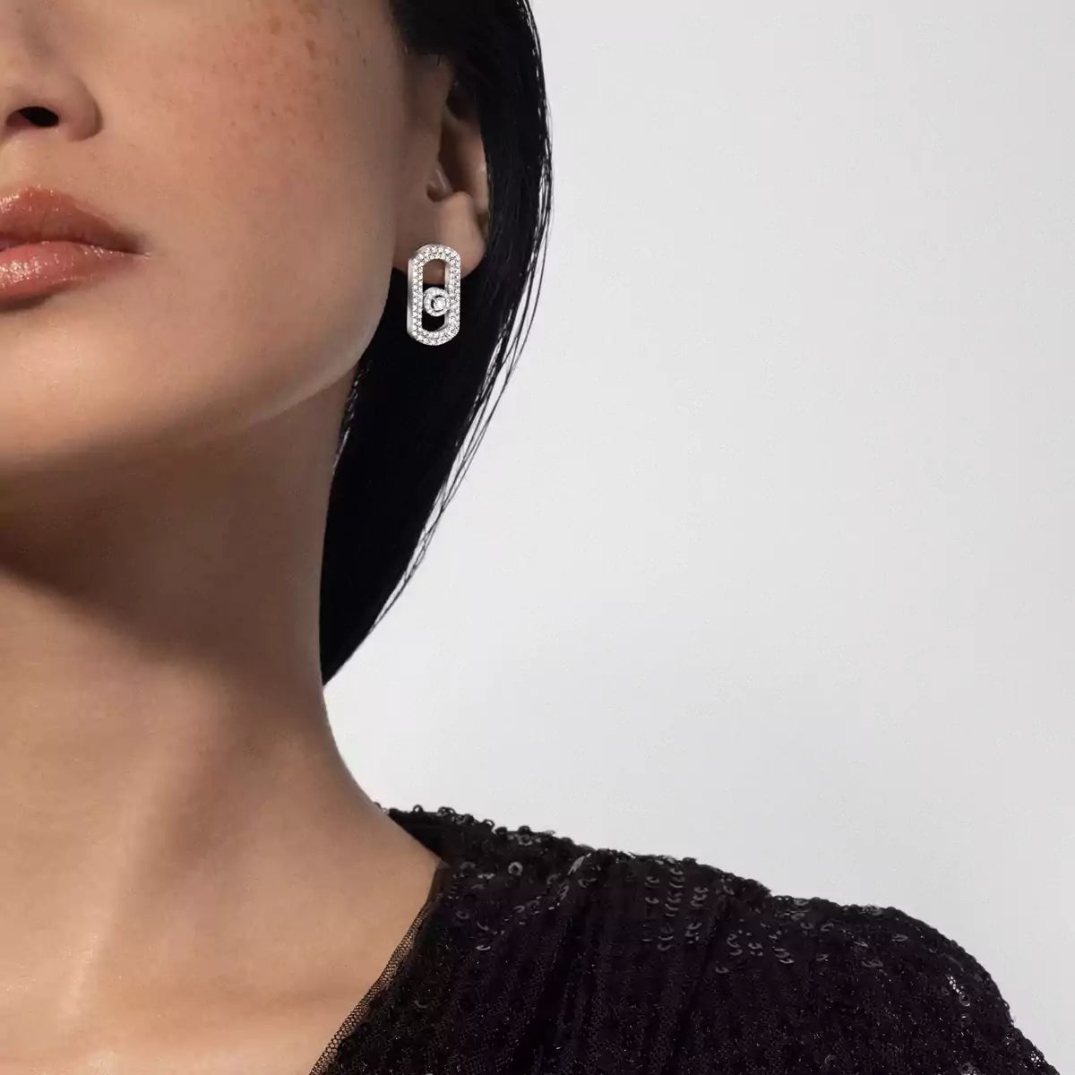 [LUXORA]So Move Pave_-Set Diamond Earrings in Silver