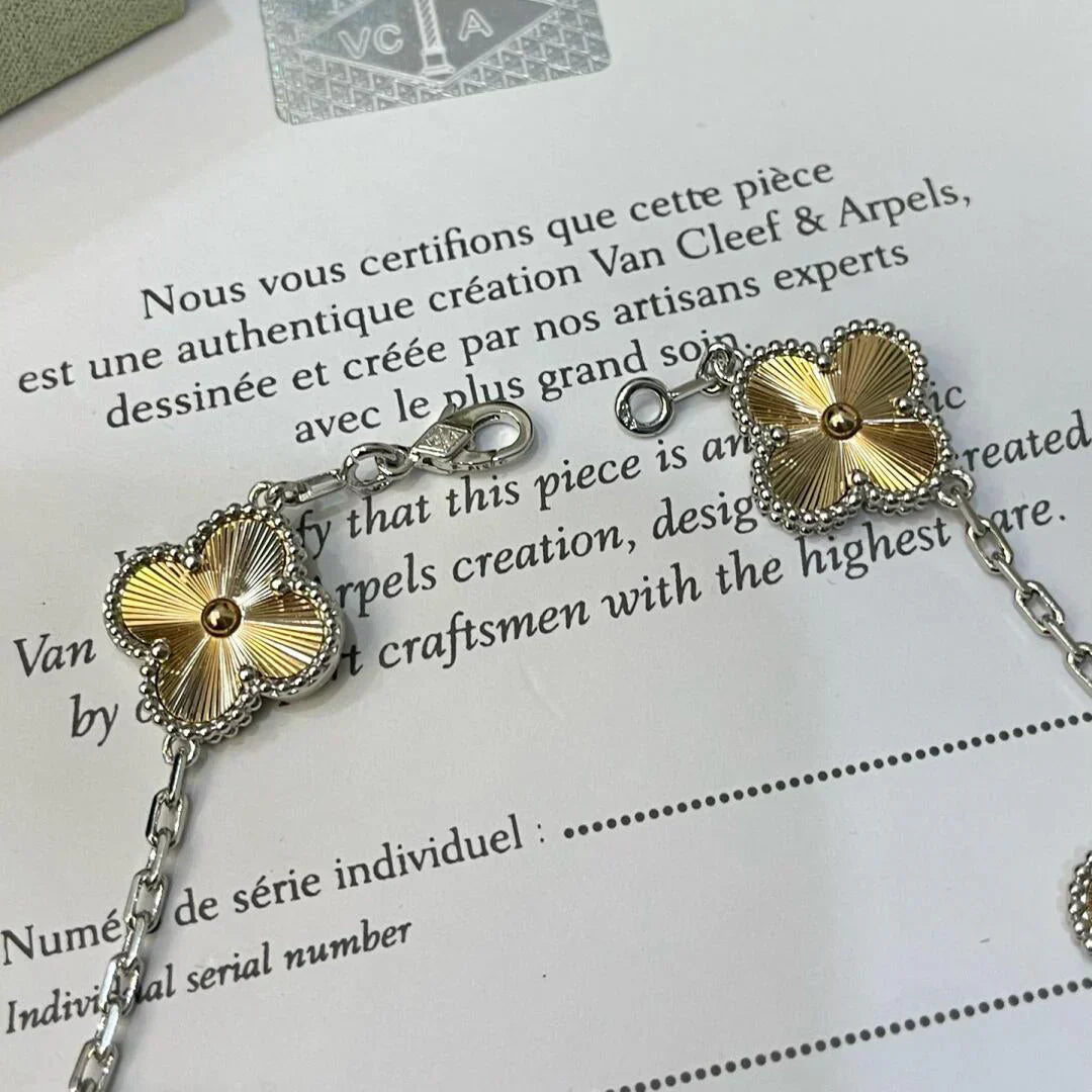 [LUXORA] CLOVER 5 MOTIF LASER BRACELET COLLECTION