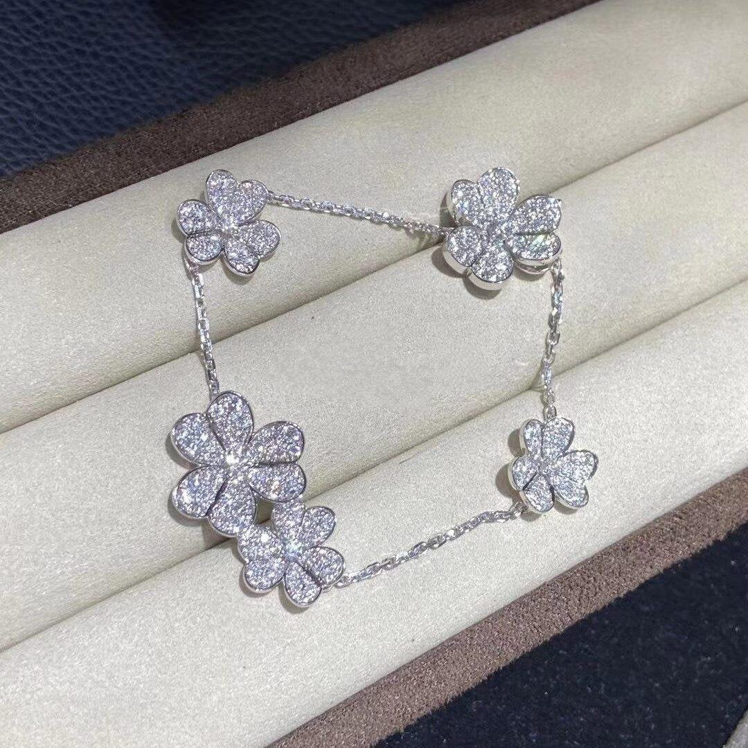 [LUXORA]FRIVOLE SILVER 5 FLOWERS BRACELET