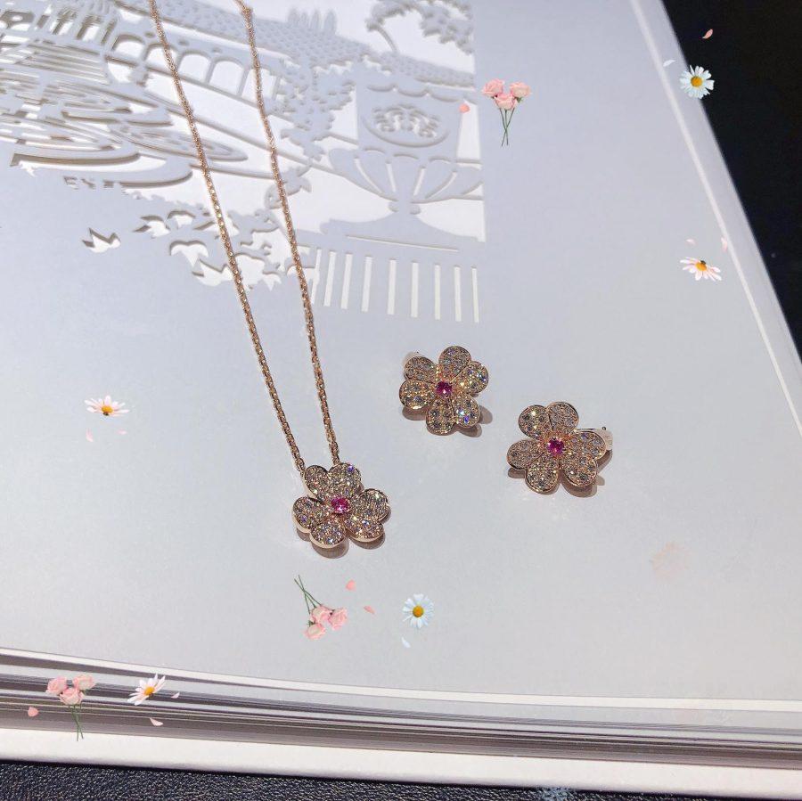 [LUXORA]FRIVOLE ROSE GOLD FLOWER DIAMOND NECKLACE