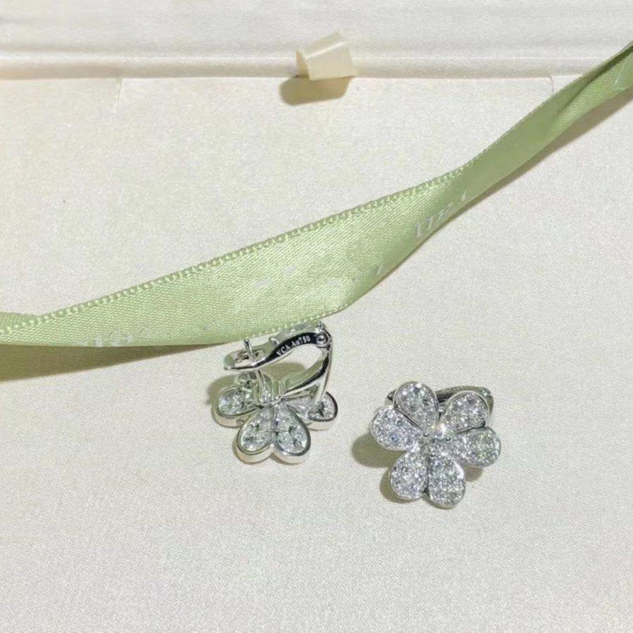 [LUXORA]FRIVOLE SILVER FLOWER DIAMOND EARRINGS