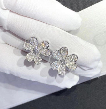 [LUXORA]FRIVOLE SILVER FLOWER DIAMOND EARRINGS