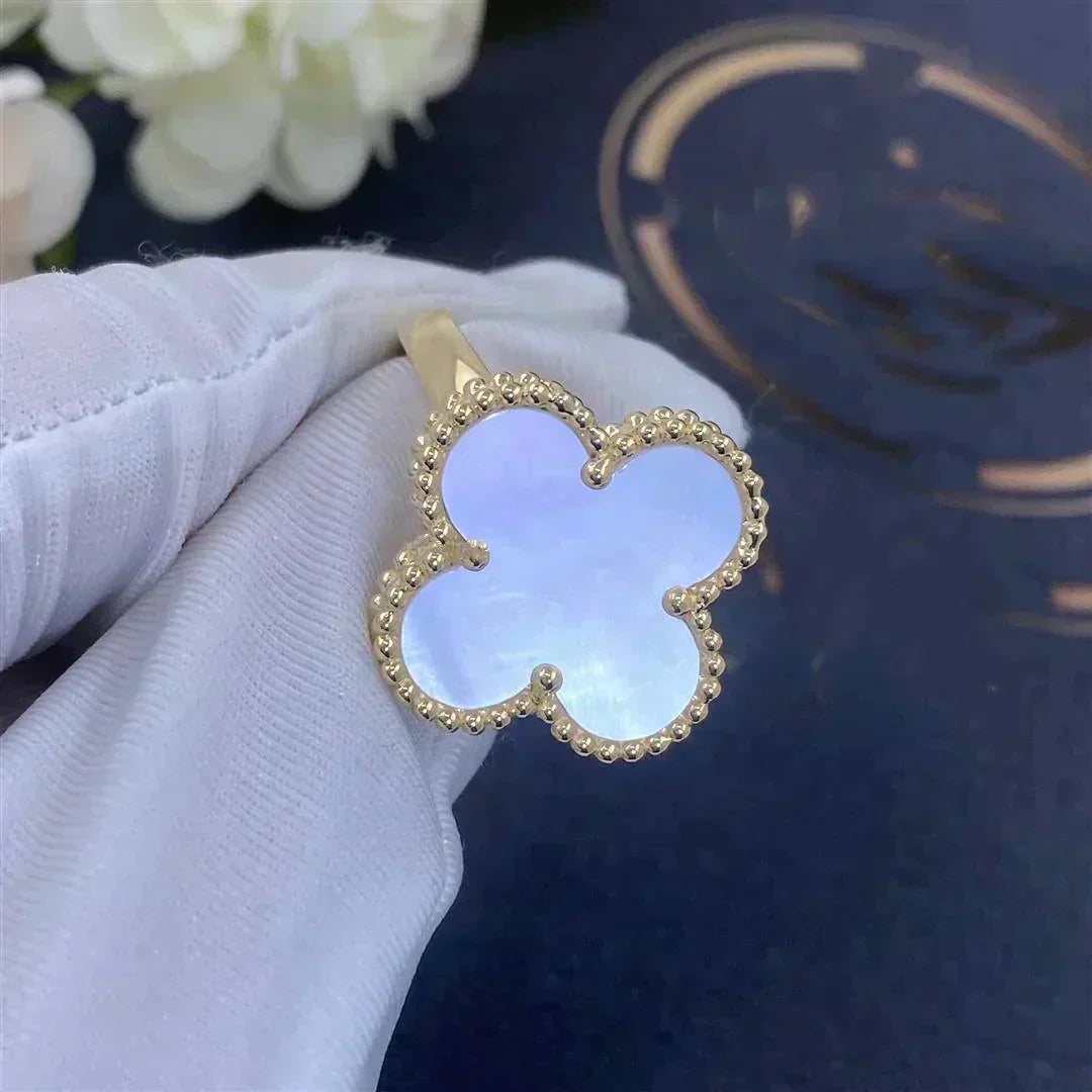 [LUXORA]CLOVER WHITE MOP RING
