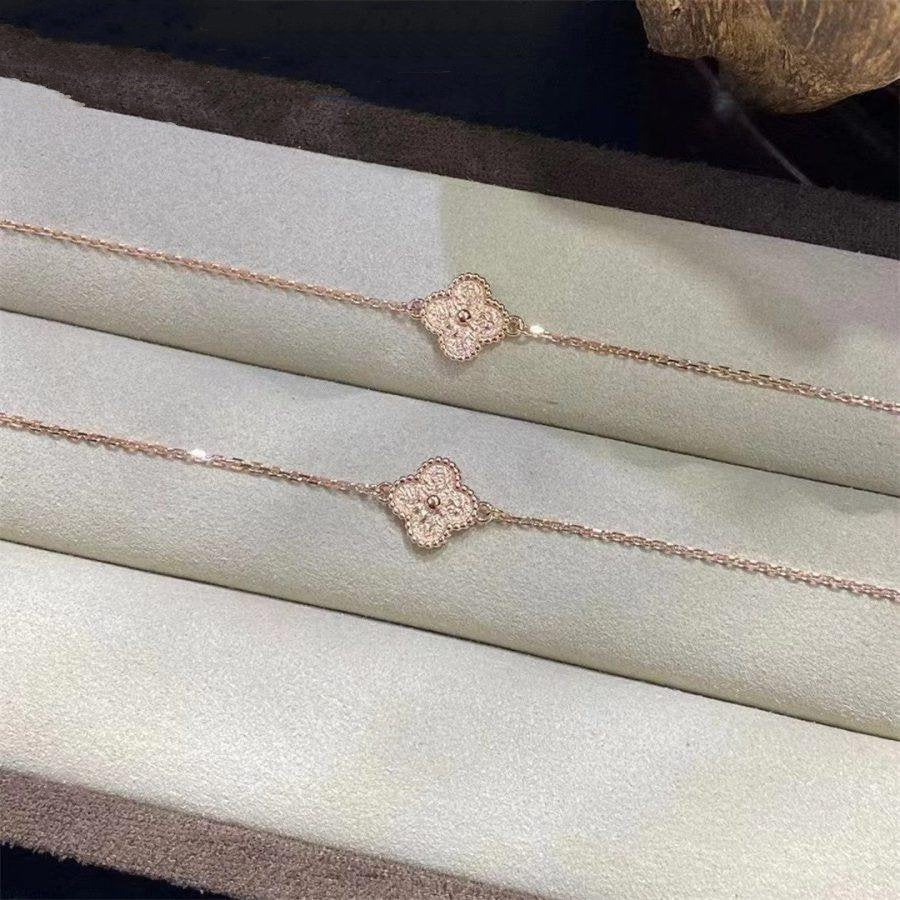 [LUXORA]CLOVER SINGLE FLOWER BRACELET