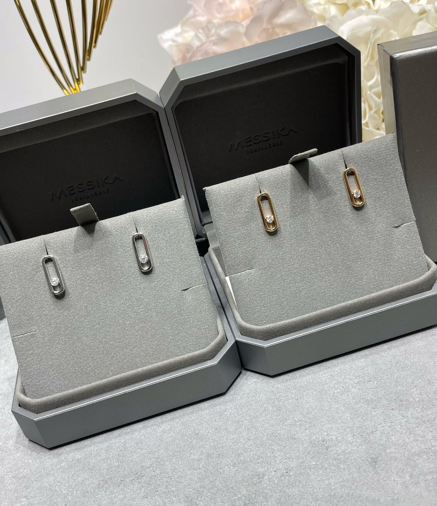 [LUXORA]MOVE UNO SMALL 1 DIAMOND EARRINGS