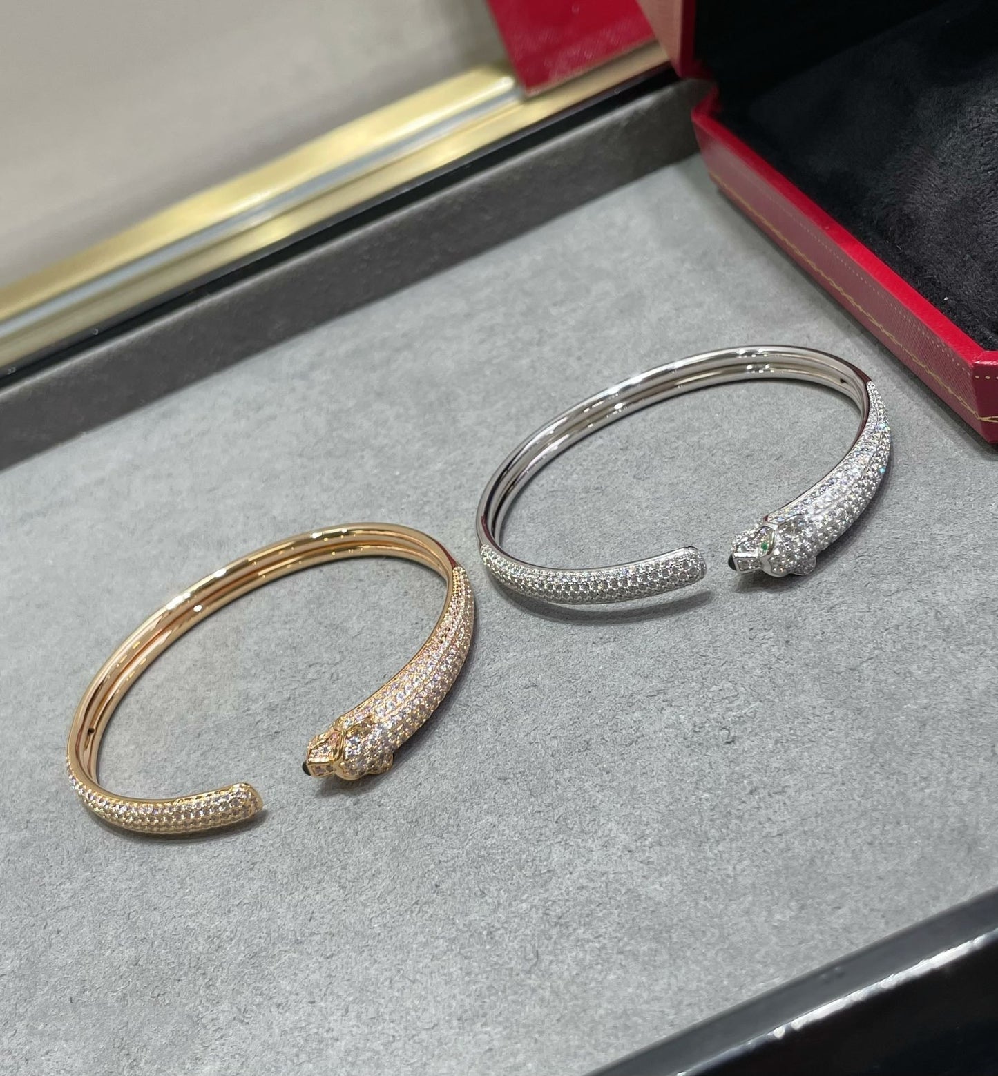 [LUXORA]PANTHERE FULL DIAMOND OPEN BRACELET