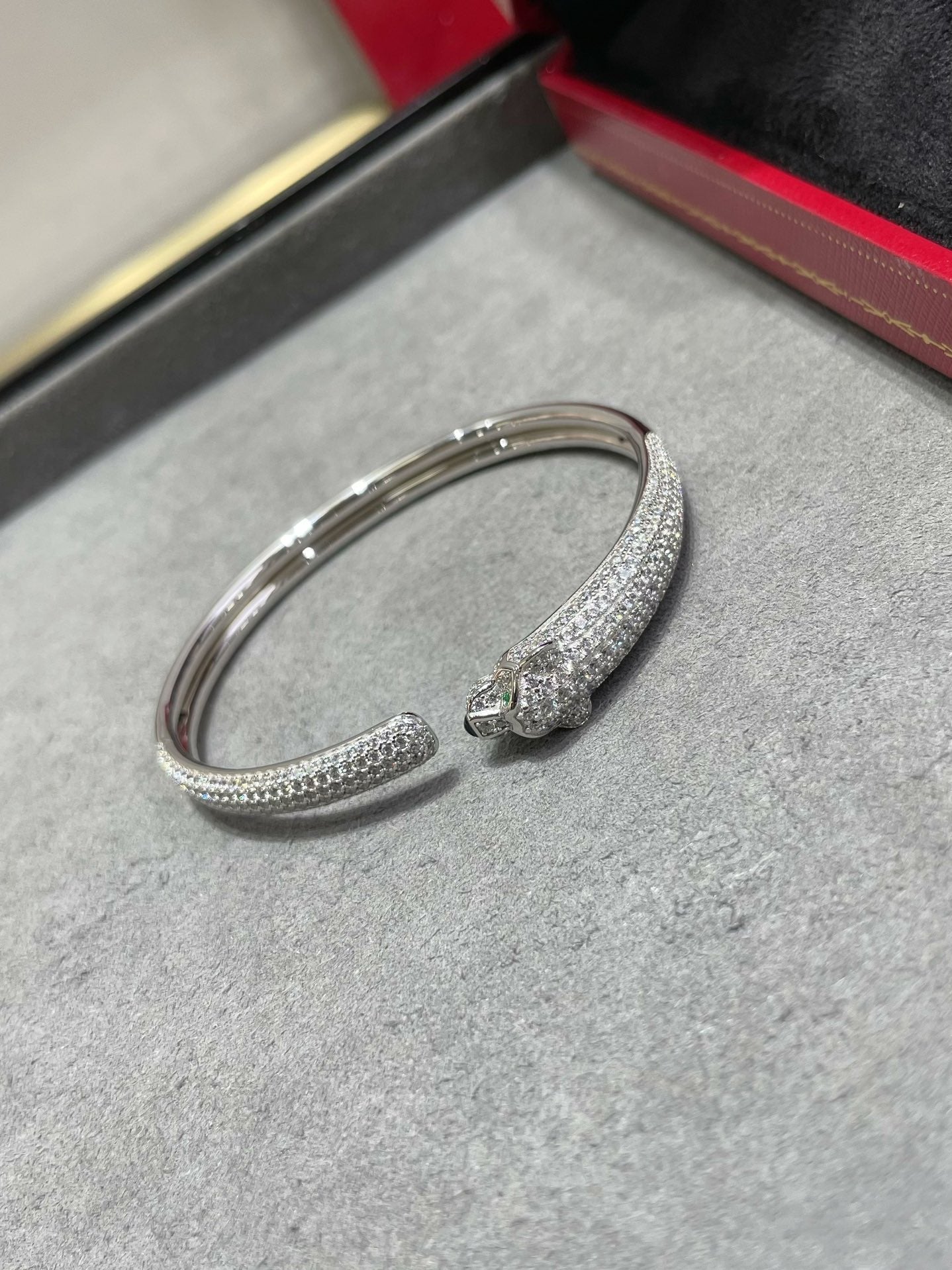 [LUXORA]PANTHERE FULL DIAMOND OPEN BRACELET