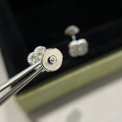 [LUXORA]CLOVER MINI DIAMOND STUD EARRINGS